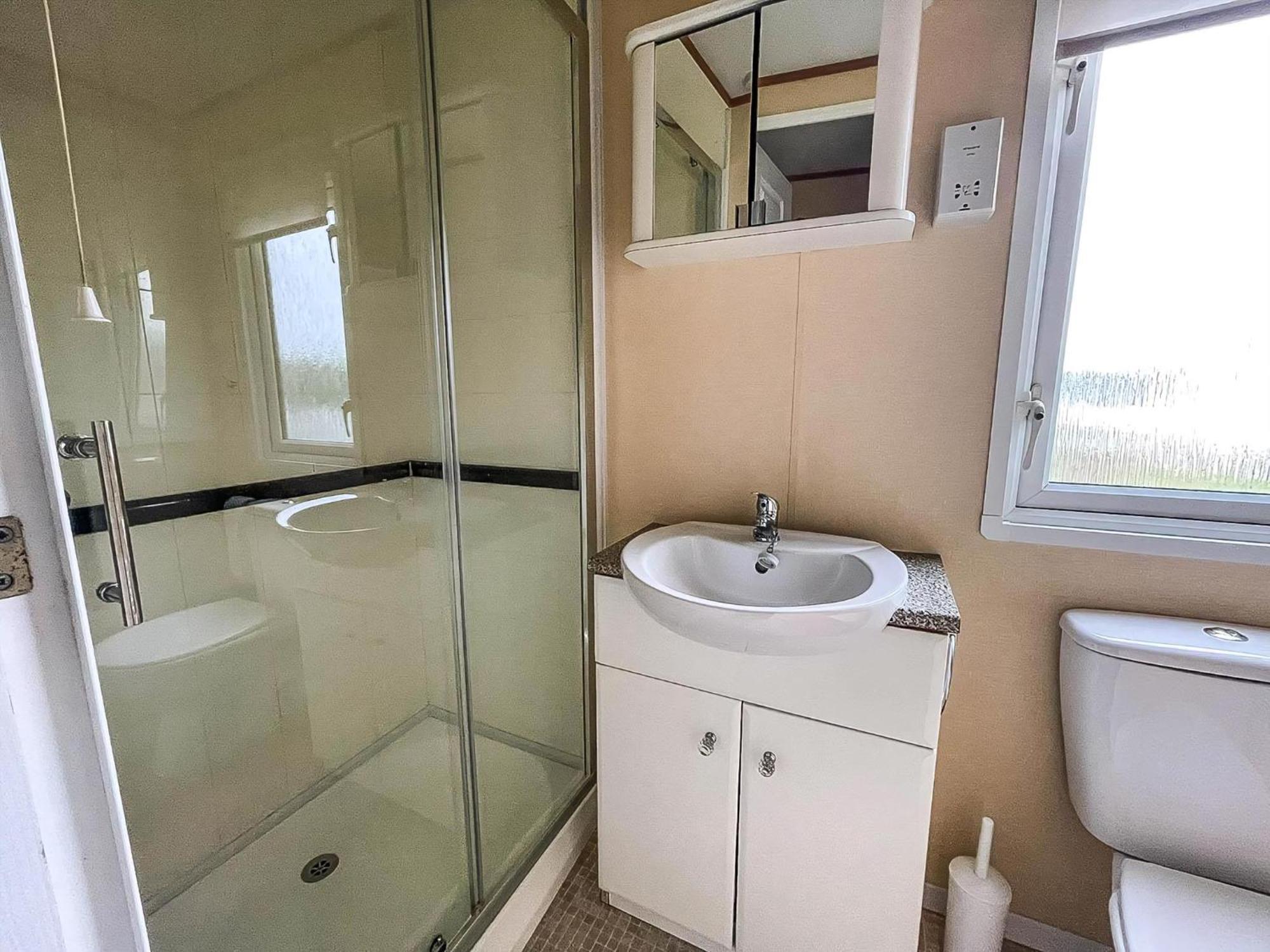 Great Dog Friendly Caravan To Hire With Field Views In Norfolk Ref 10132B Belton with Browston Luaran gambar